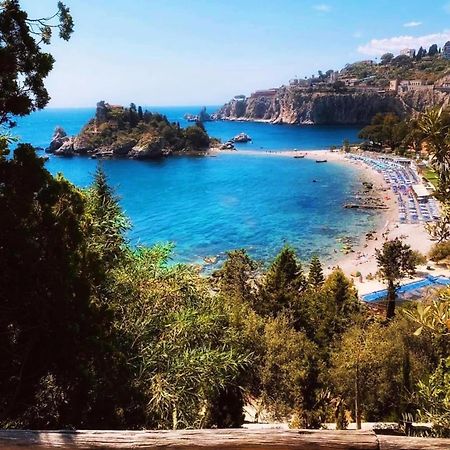 Mare Roccia Beachfront Apartment タオルミーナ エクステリア 写真